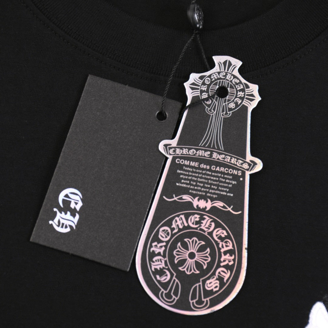 CHROME HEARTS WHITE CROSS T-SHIRT BLACK Status Shipping