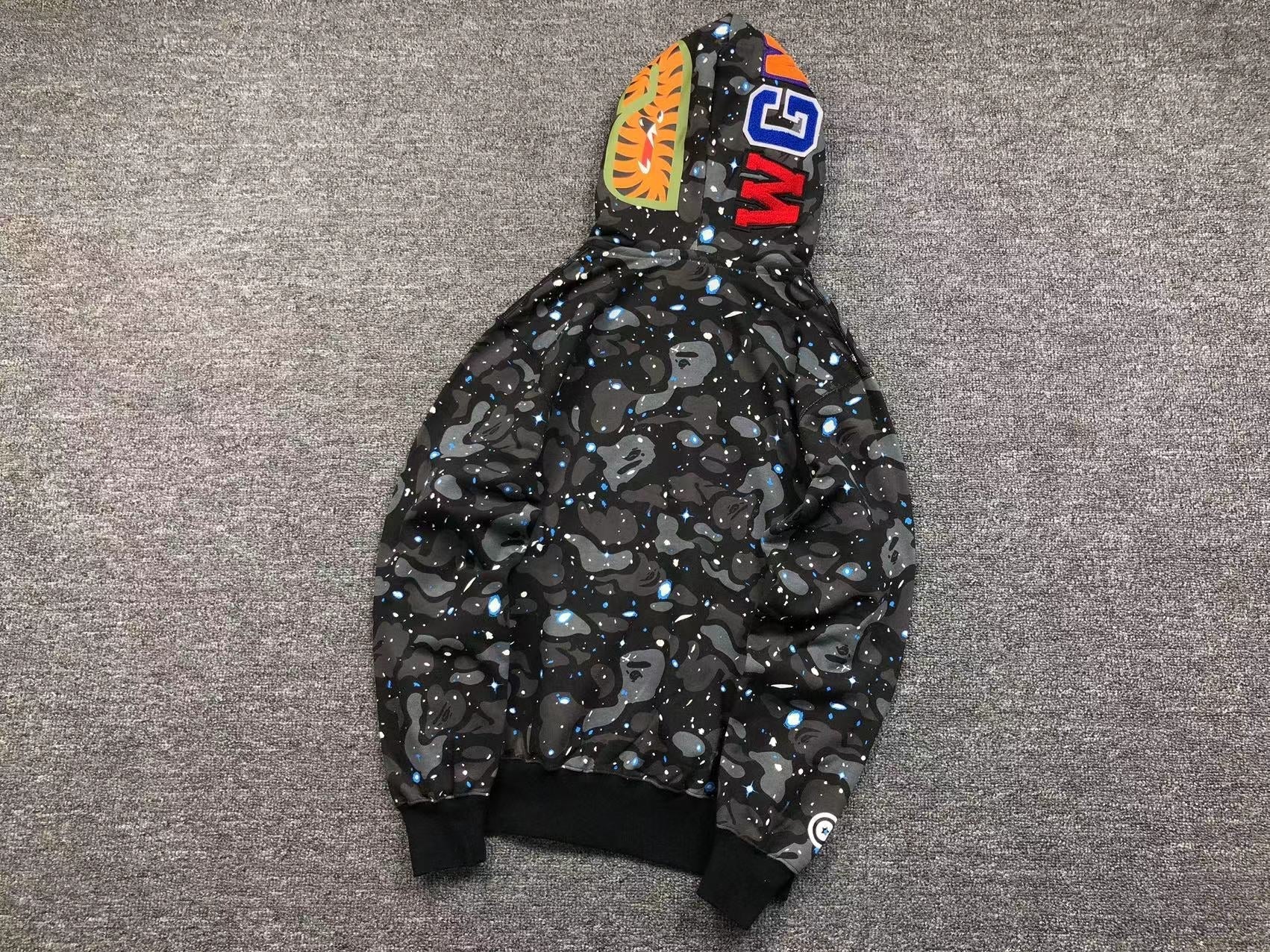 BAPE SPACE CAMO DOUBLE SHARK FULL ZIP HOODIE BLACK Status Shipping