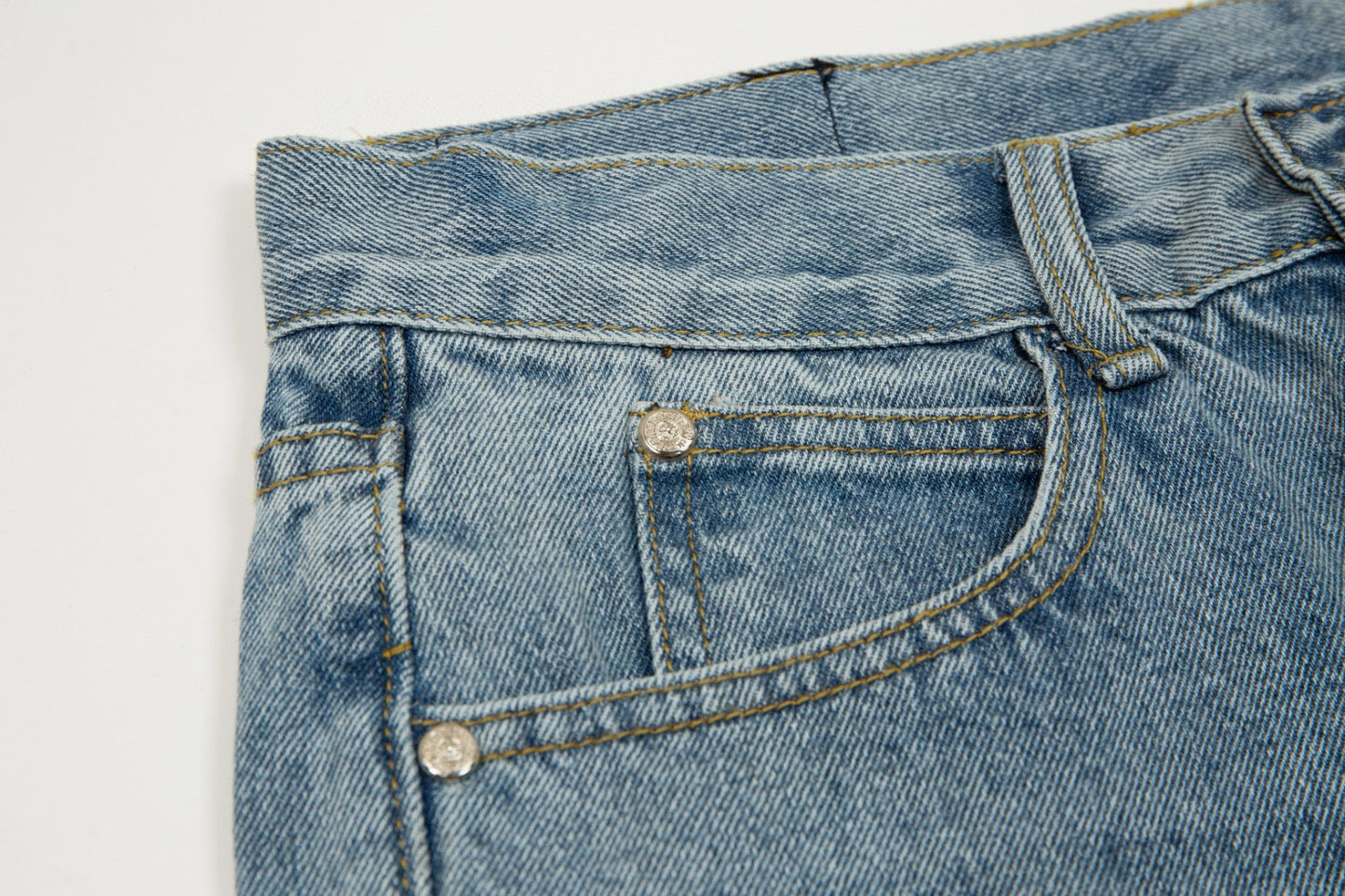 CHROME HEARTS X LEVI'S CROSS PATCH JEANS Status Shipping