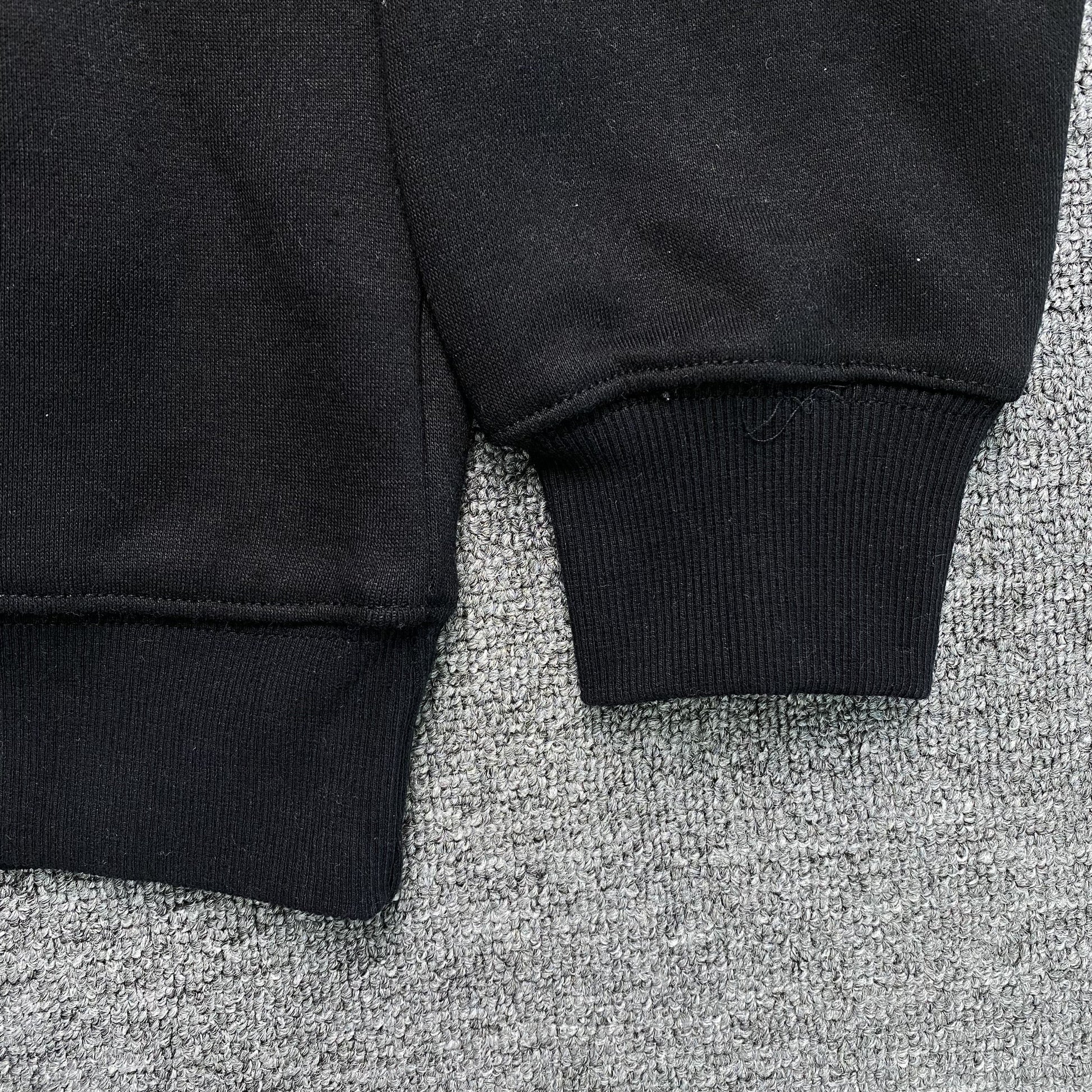 SYNA WORLD HOODIE BLACK Status Shipping