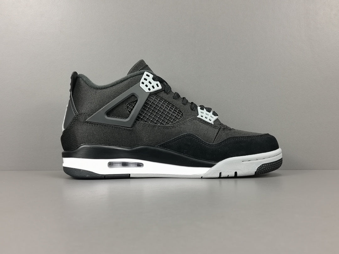 JORDAN 4 x BLACK CANVAS Versili