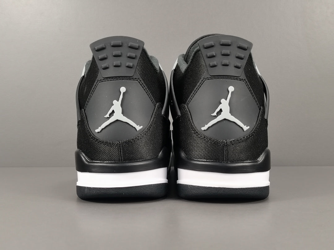 JORDAN 4 x BLACK CANVAS Versili