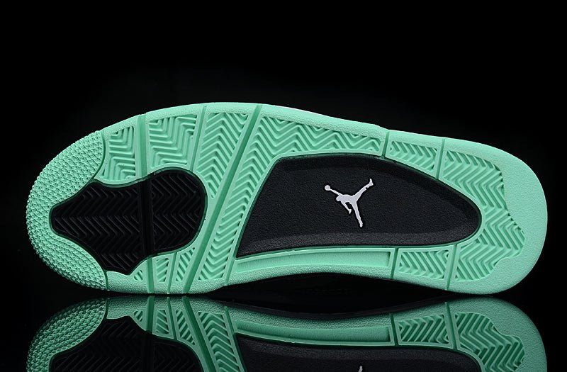 JORDAN 4 x GREEN GLOW Versili