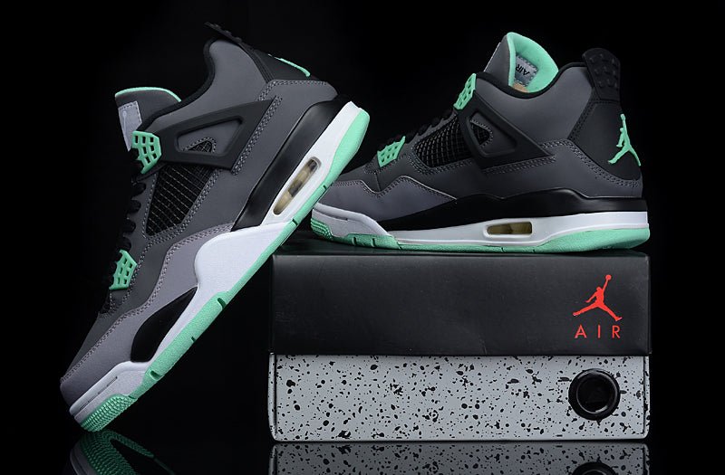 JORDAN 4 x GREEN GLOW Versili