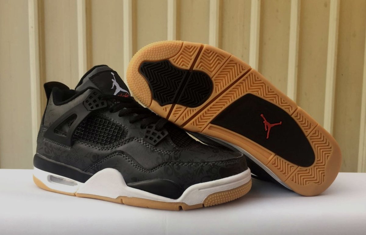 JORDAN 4 x LASER BLACK GUM Versili