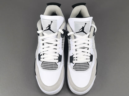 JORDAN 4 x MILITARY BLACK Versili