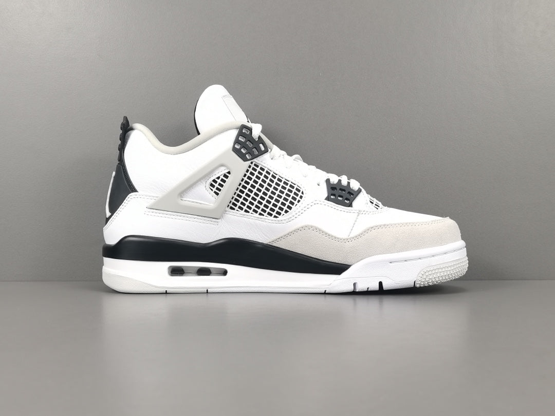 JORDAN 4 x MILITARY BLACK Versili