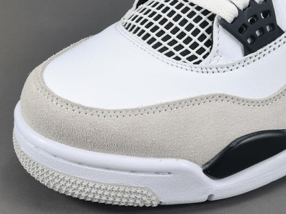 JORDAN 4 x MILITARY BLACK Versili