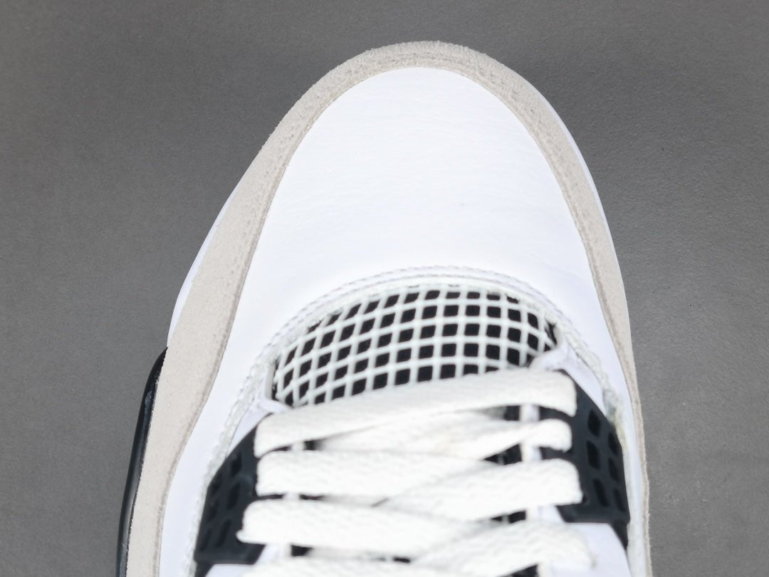 JORDAN 4 x MILITARY BLACK Versili