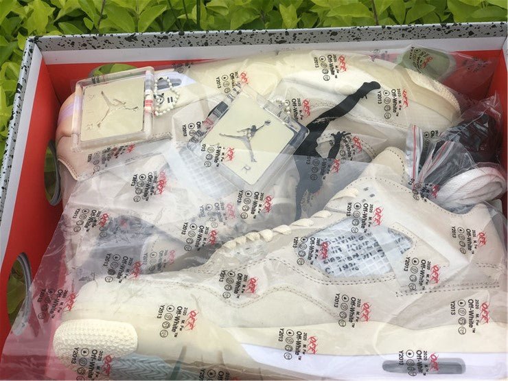 JORDAN 4 x OFF WHITE Versili