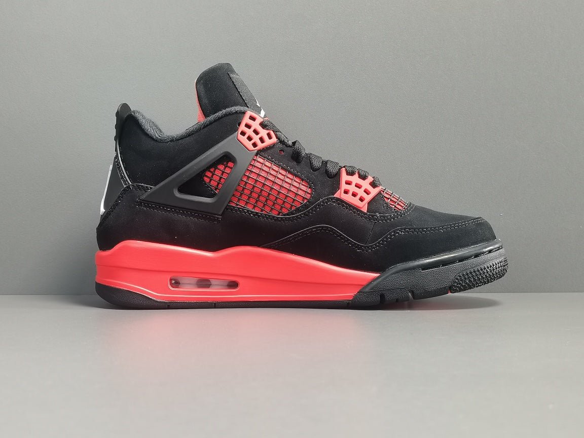 JORDAN 4 x RED THUNDER Versili