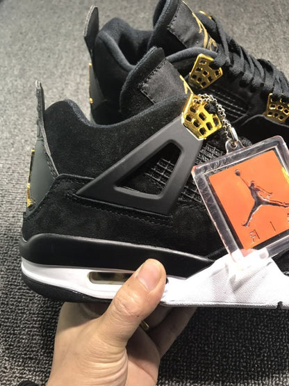 JORDAN 4 x ROYALTY Versili