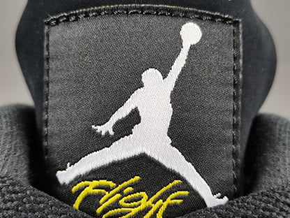 JORDAN 4 x THUNDER Versili