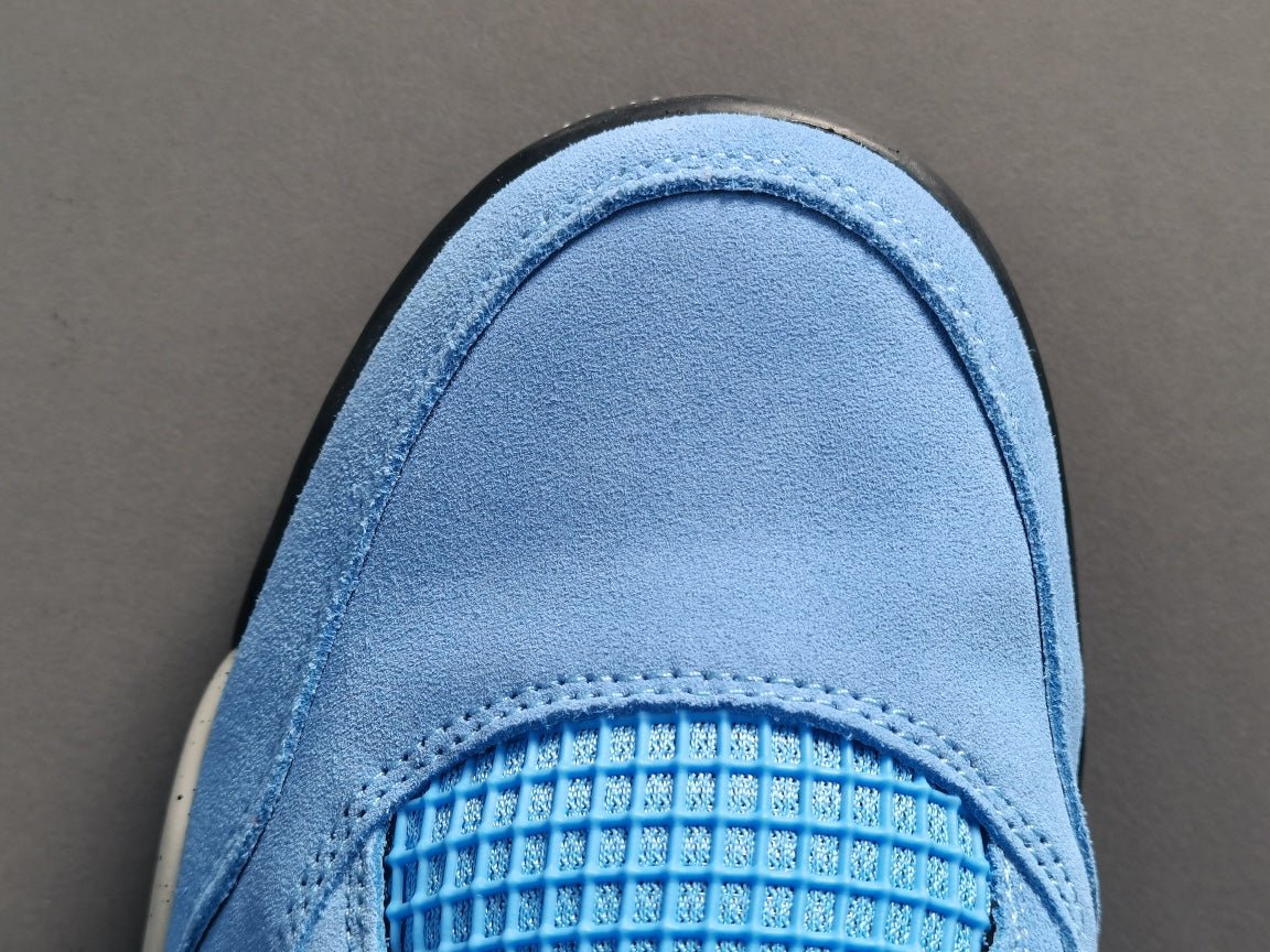 JORDAN 4 x UNIVERSITY BLUE Versili