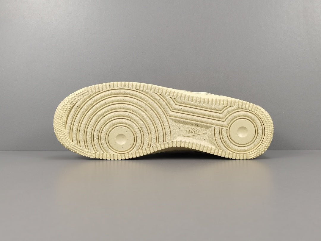 NIKE AIR FORCE 1 x BILLIE EILISH MUSHROOM Versili