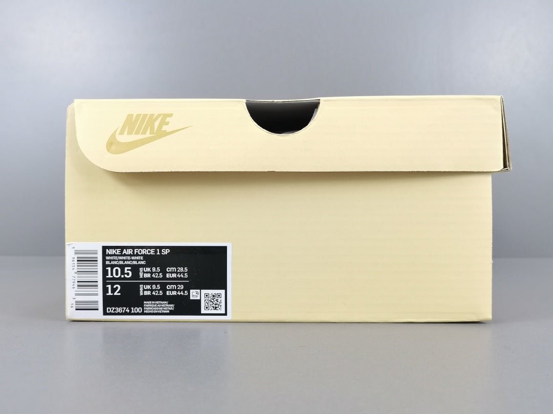 NIKE AIR FORCE 1 x BILLIE EILISH TRIPLE WHITE Versili