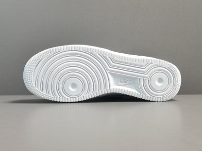 NIKE AIR FORCE 1 x WHITE Versili