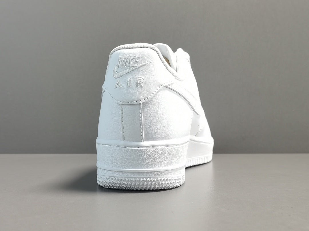 NIKE AIR FORCE 1 x WHITE Versili
