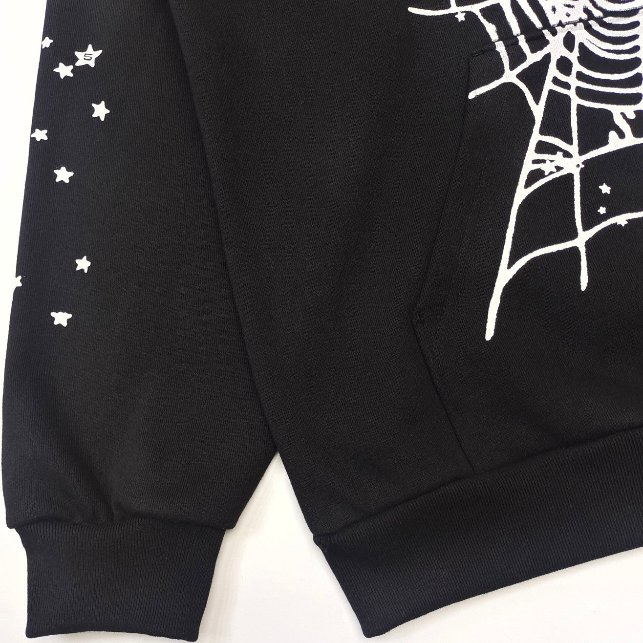 SP5DER OG WEB HOODIE BLACK Status Shipping