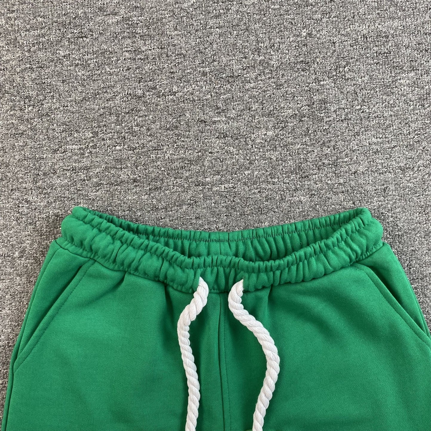 SYNA WORLD SHORTS GREEN Status Shipping