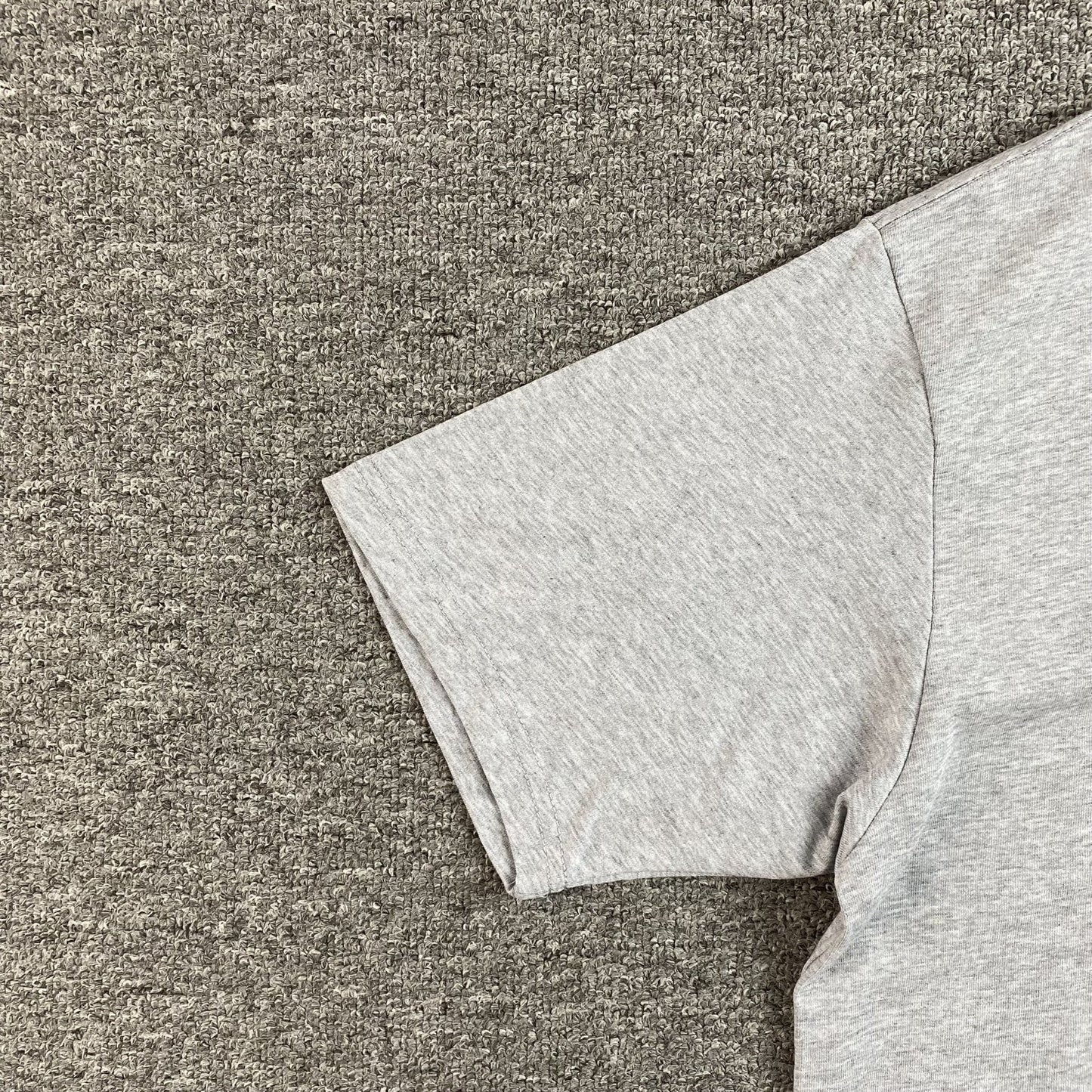 SYNA WORLD T-SHIRT GREY Status Shipping